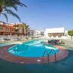 Ineika In - Balcony & Poolside Corralejo