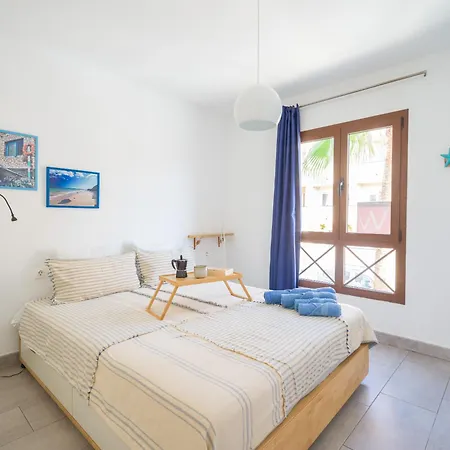 Ineika In - Balcony & Poolside * Corralejo