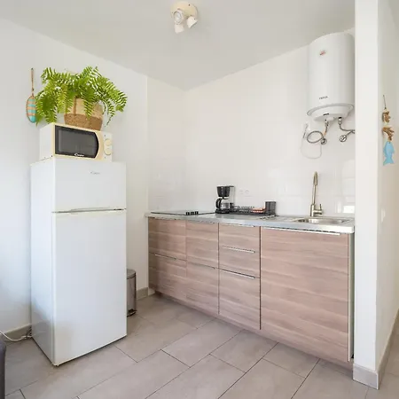 דירה Ineika In - Balcony & Poolside קורלחו