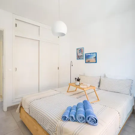 Ineika In - Balcony & Poolside דירה קורלחו