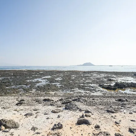 דירה Ineika In - Balcony & Poolside