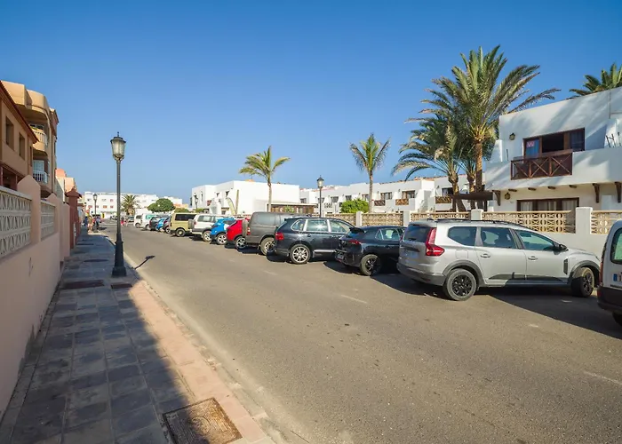 Ineika In - Balcony & Poolside * Corralejo