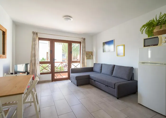 Ineika In - Balcony & Poolside Corralejo