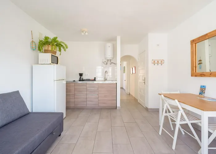 Apartmán Ineika In - Balcony & Poolside